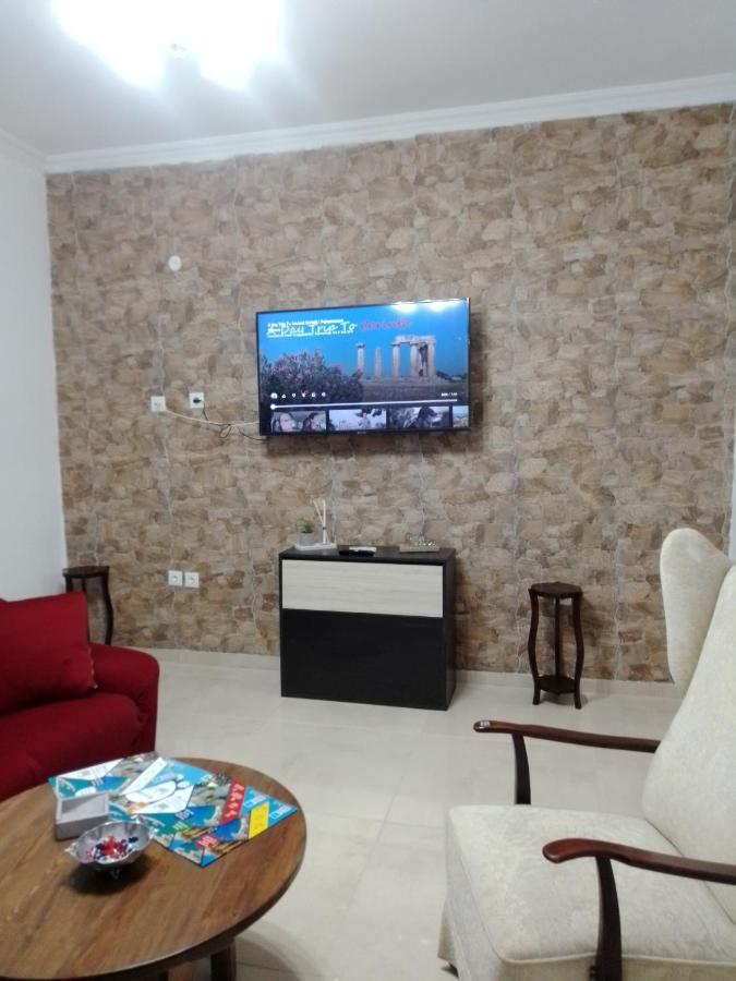 Precious Apartment Corinth Exterior foto
